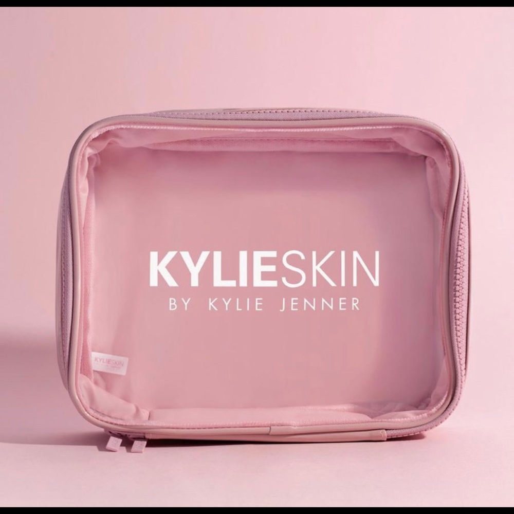 Kylie skin travel bag